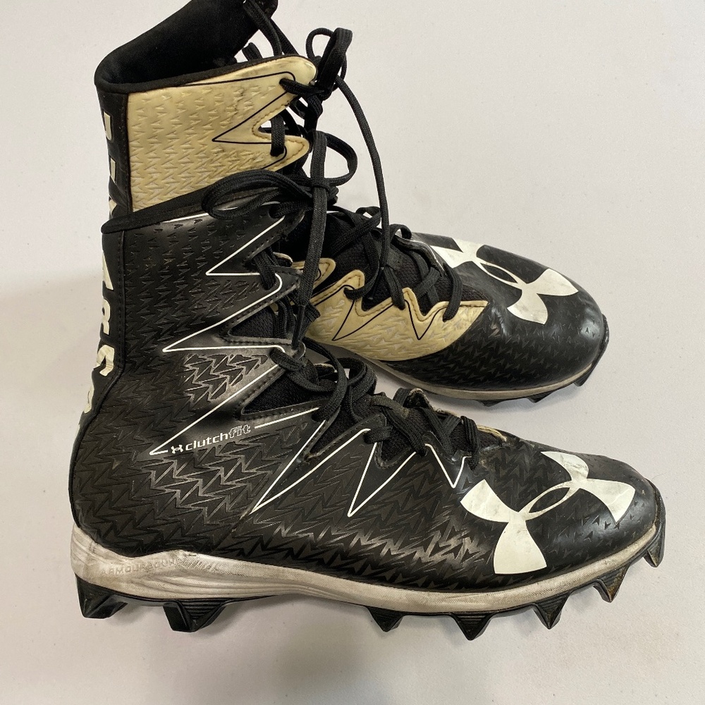 Under Armour Mens clutch fit lace up size 10 football cleats